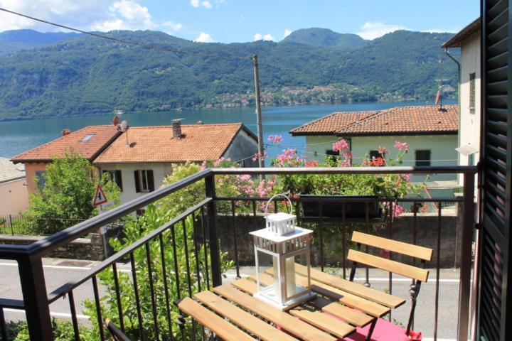 In Centro Ca' Leandro Vista Lago เลียร์นา ภายนอก รูปภาพ